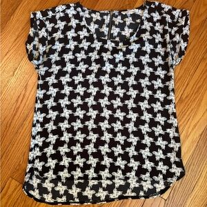 Pink Rose | Black and White Printed Blouse | Size S